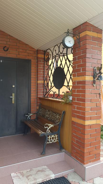 Lara Hotel Solochyn Buitenkant foto